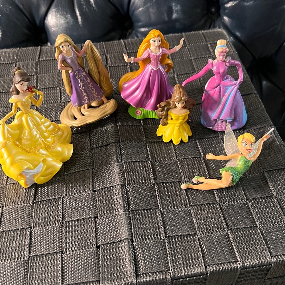 Disney princes figures bundle rapunzel, tinker bell Cinderella - Picture 3 of 4